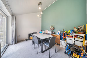 Photo 17- click for photo gallery